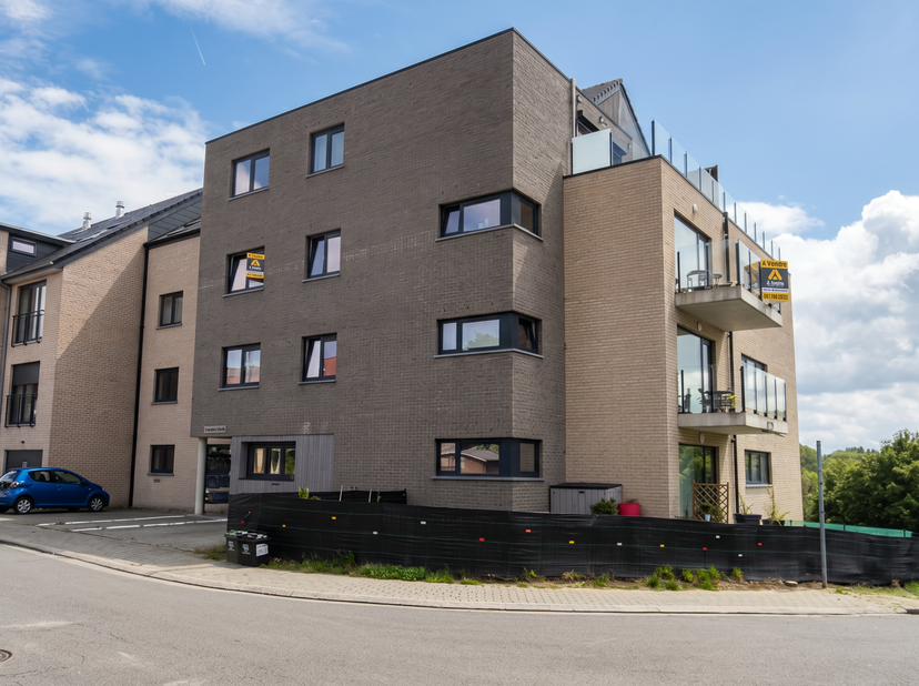 Antoine Immo Nandrin heeft het genoegen u dit prachtige appartement met hoge energieprestaties voor te stellen, ideaal gelegen in een gloednieuwe nieu