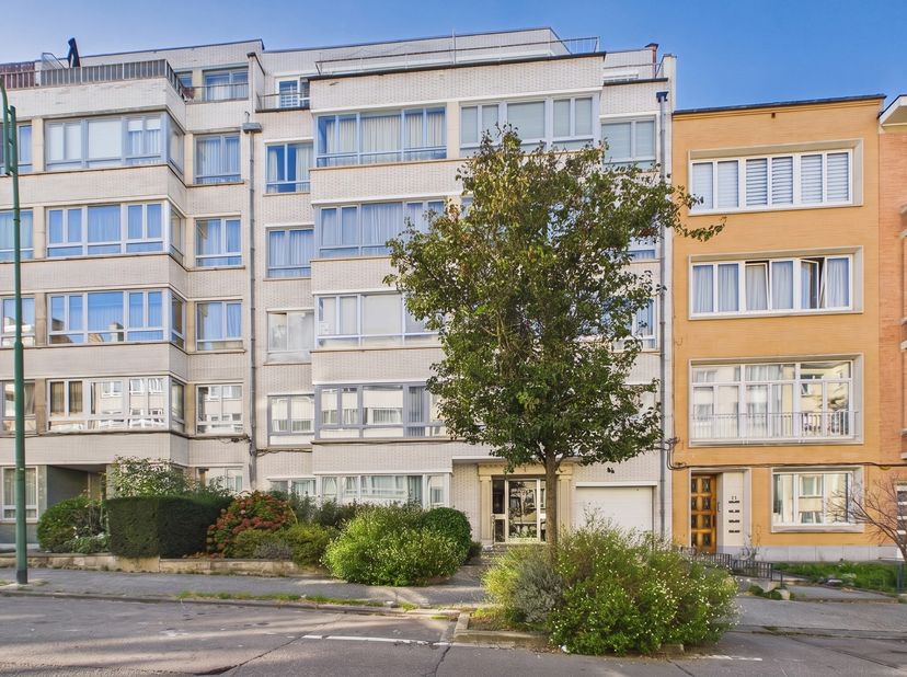 Appartement te koop in Rue Martin Pfeiffer 22,
                    1080 Sint-Jans-Molenbeek