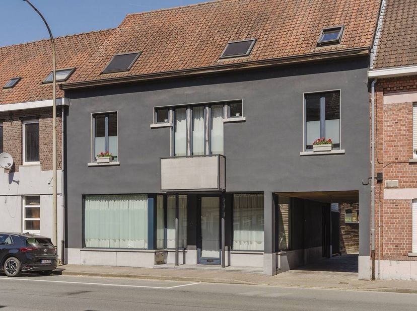 Bien professionnel à vendre à Centrumstraat 37,
                    9870 Olsene