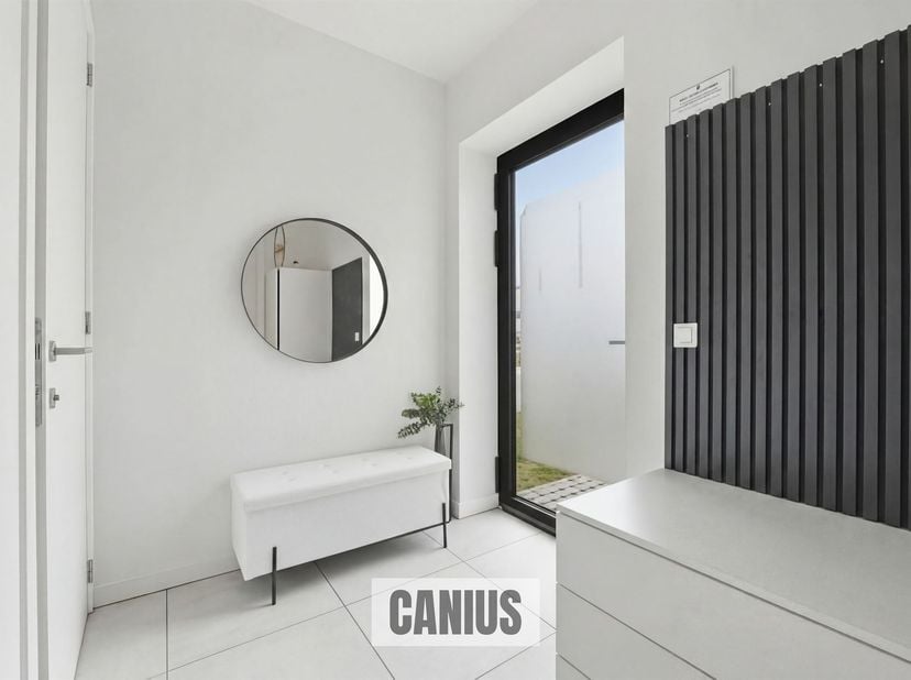 MODERNE WONING MET 3 SLKS &amp; TUIN<br />
<br />
In het rustige &amp; groene Munsterbilzen, deelgemeente van de stad Bilzen-Hoeselt treffen wij de verkavel