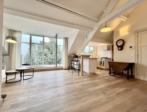                                         Appartement à louer à Uccle, € 1.500
