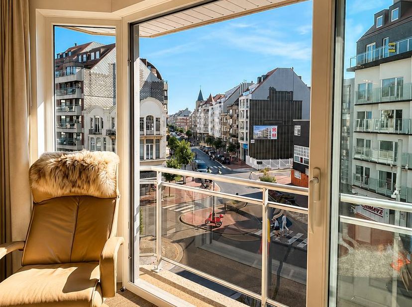 Appartement te koop in Lippenslaan 297 bus 32,
                    8300 Knokke