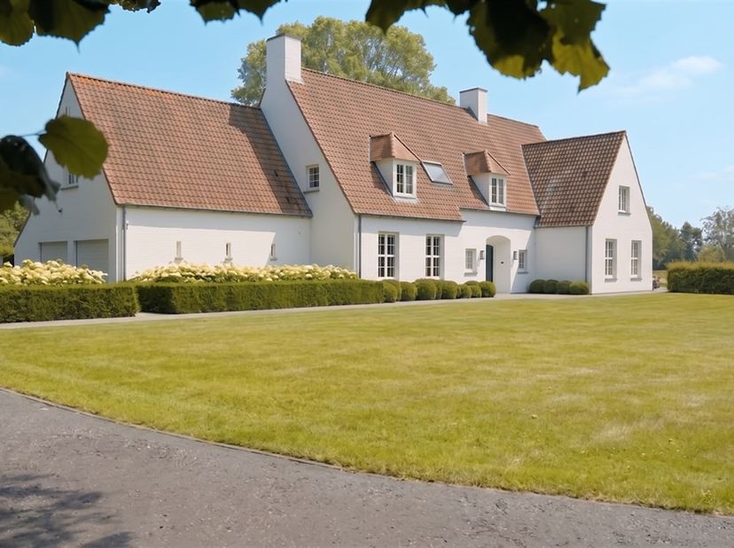 Huis te koop in ,
                    8560 Gullegem
