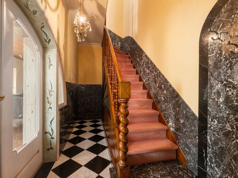 Te koop: halfopen woning in Deerlijk, met 3 slaapkamers, in een residentiële en landelijke omgeving met vlotte toegang tot invalswegen. Deze woning, m