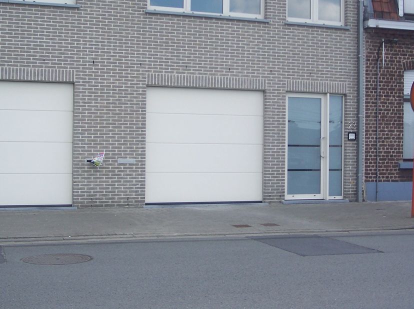 Te huur: recente woning met uitzonderlijke ligging in Aalter met station op wandelafstand<br />
Deze ruime en perfect onderhouden woning ligt op een a