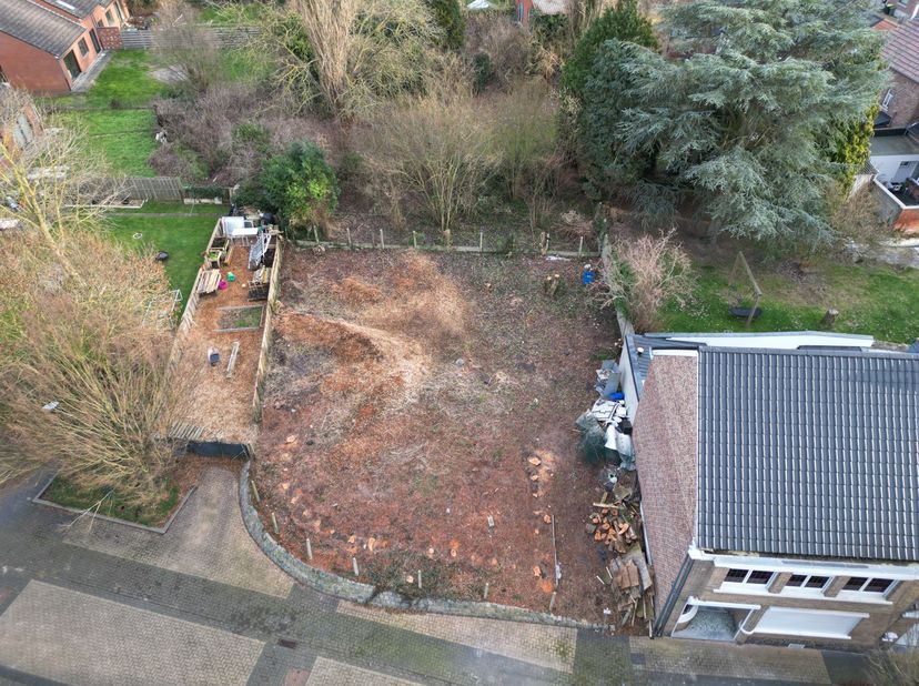 Terrain à vendre
                    à 3400 Landen