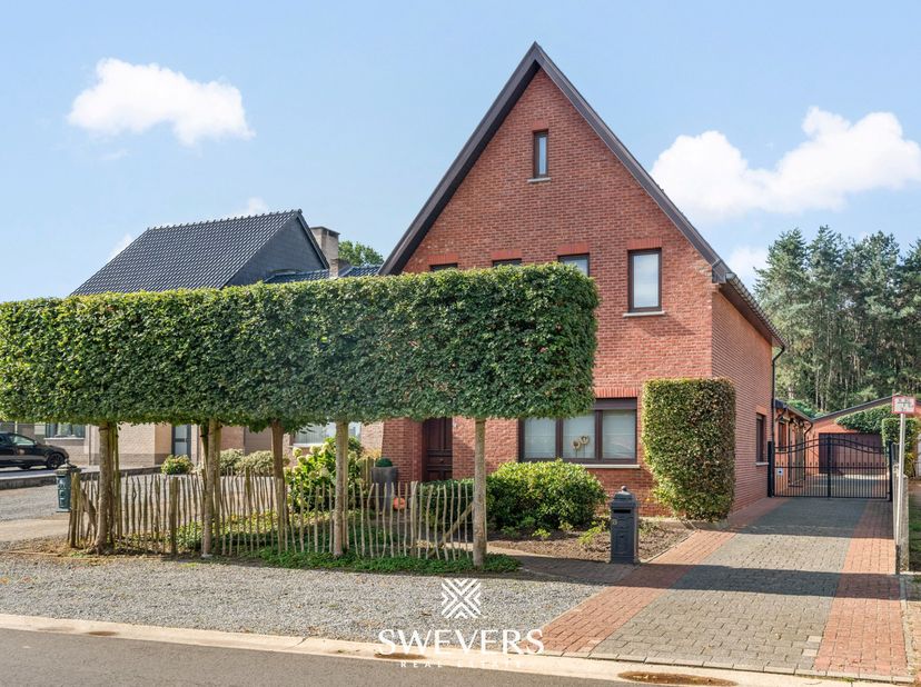 Huis te koop in Merelstraat 15,
                    3550 Heusden
