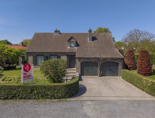                                         Villa te koop in Bellegem, € 645.000
