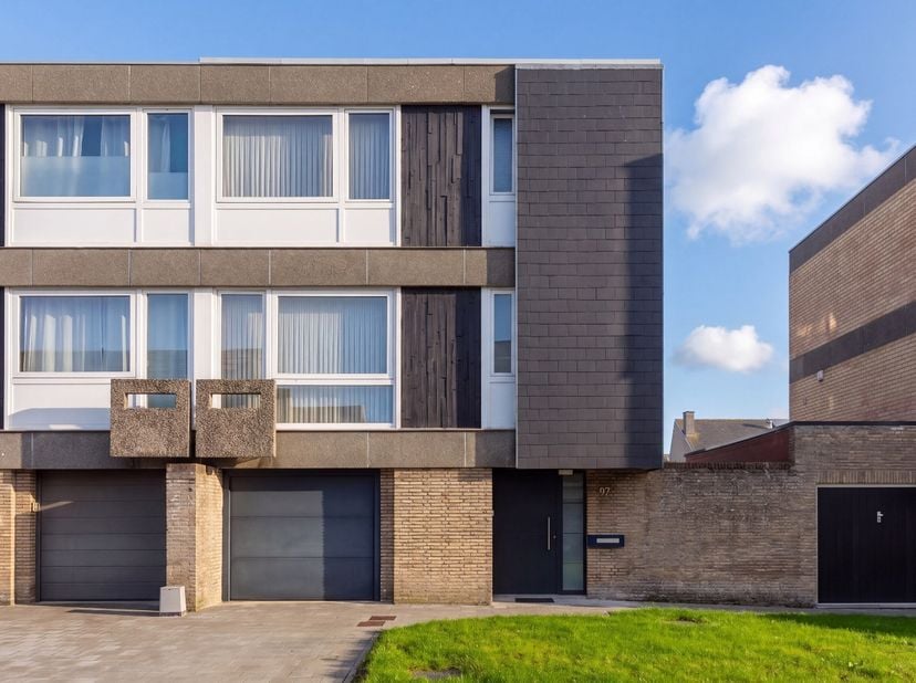 Huis te koop in Stokveldewijk 92,
                    8200 Sint-Michiels