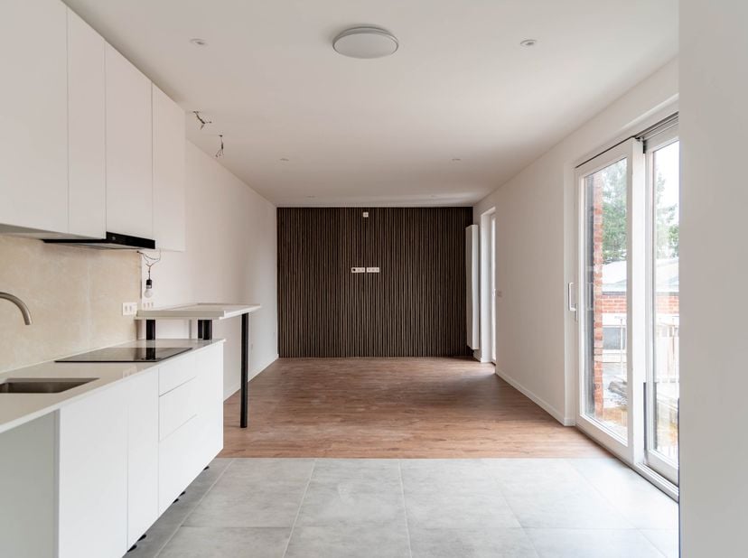 Appartement te huur in Adrien Van Roeyenstraat 30,
                    2070 Zwijndrecht