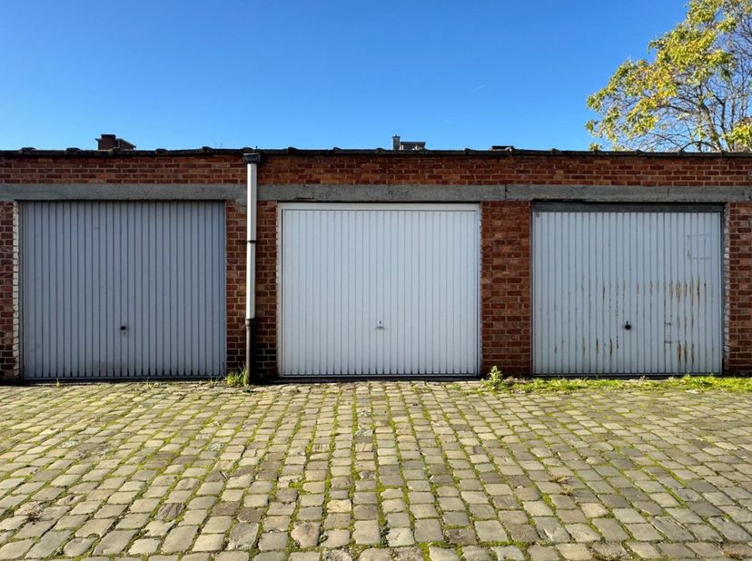 Garage te koop in Bisschoppenhoflaan 348 bus G10,
                    2100 Deurne