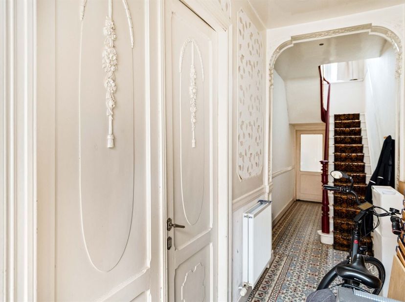 Gezinswoning met 4 slaapkamers en zuidgerichte tuin<br />
Deze gezinswoning met 4 slaapkamers is gunstig gelegen nabij het centrum van Turnhout en bie