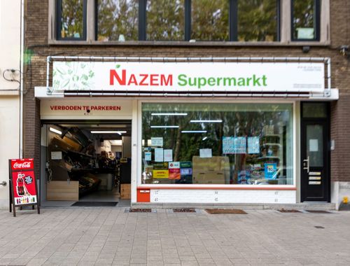                                         Handelszaak te huur in Antwerpen, € 1.800

