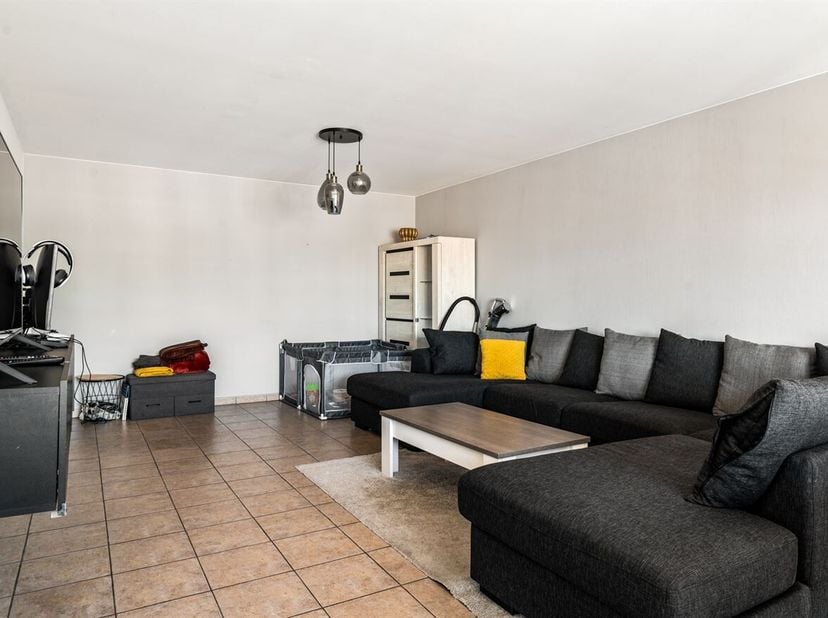 Dit appartement bevindt zich op de tweede verdieping in een verzorgd gebouw en biedt een bewoonbare oppervlakte van maar liefst 103 m². <br />
De inko