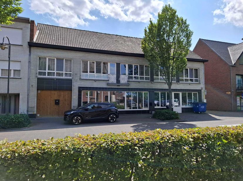 Kot-Colocation à louer
                    à 2440 Geel