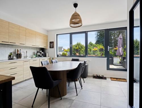                                         Duplex à vendre à Strombeek-Bever, € 395.000
