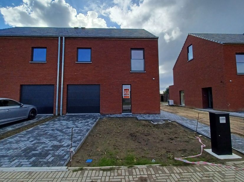 Huis te huur in Kerkstraat 108 bus A,
                    9940 Sleidinge