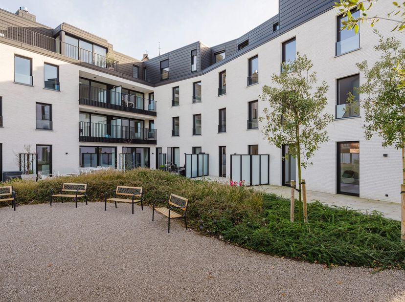 SINT-AMANDUS ZWEVEGEM Appartement 1.4 | 3 slaapkamers | 6% BTW mogelijk<br />
<br />
Residentie Sint-Amandus biedt modern en comfortabel wonen op een