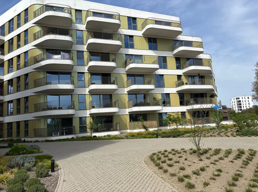 Prachtig nieuwbouwappartement met 2 slaapkamers en staanplaats<br />
Beschrijving<br />
Prachtig nieuwbouwappartement in residentie Brig te Boom, gele