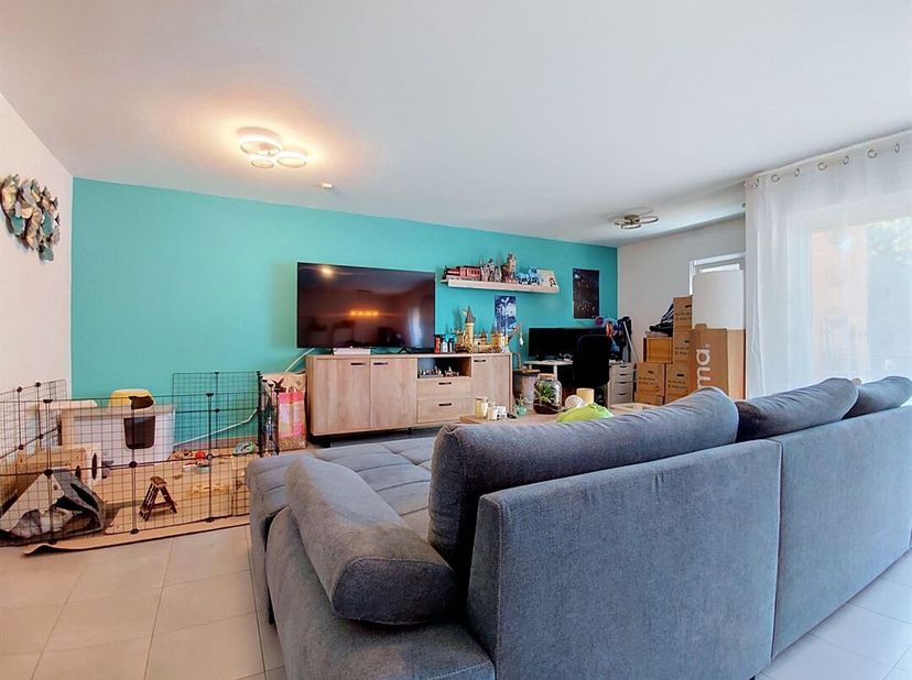 W Immobilière vous propose en location à Aubange ce bel appartement de 96 m² situé au sein dune résidence agréable. <br />
Ce bien se compose dune spa