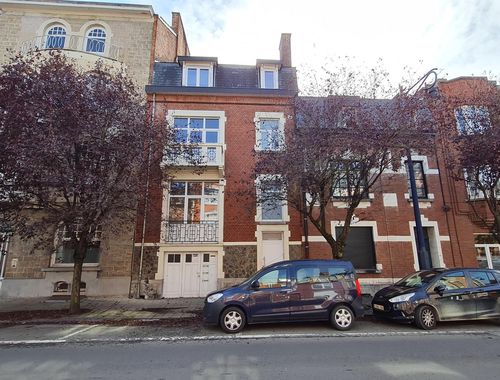                                         Duplex te huur in Namur, € 875
