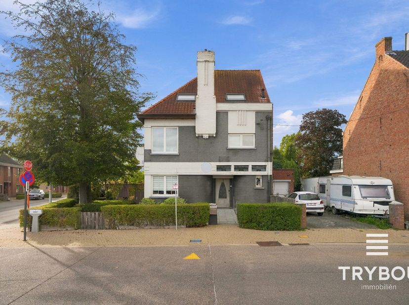 Huis te koop in Markt 22,
                    8650 Houthulst
