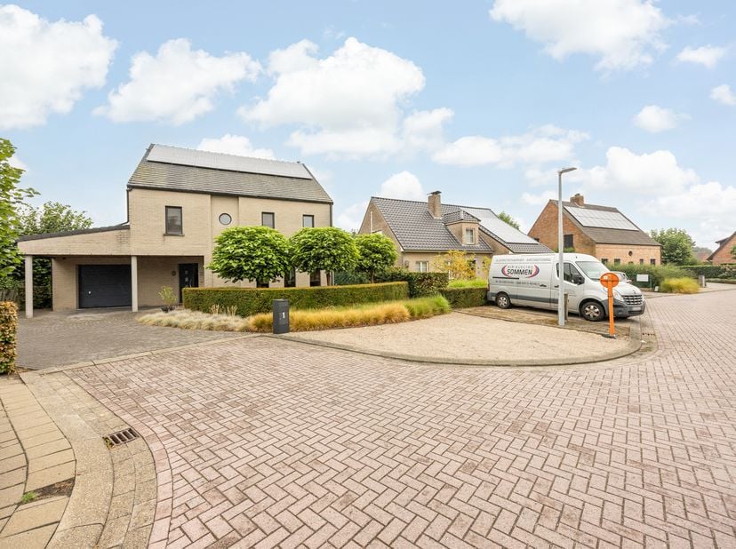 Huis te koop in Kleine Plaats 1,
                    2323 Wortel