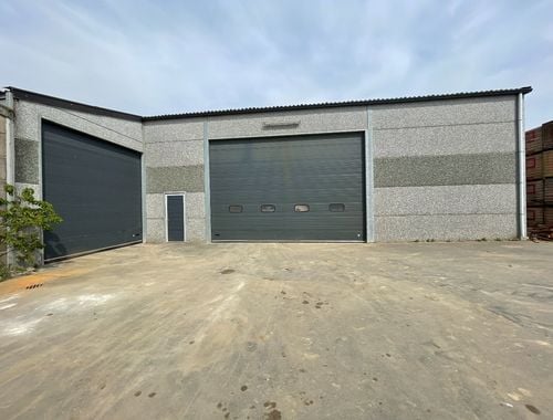                             Entrepôt à louer à Passendale
