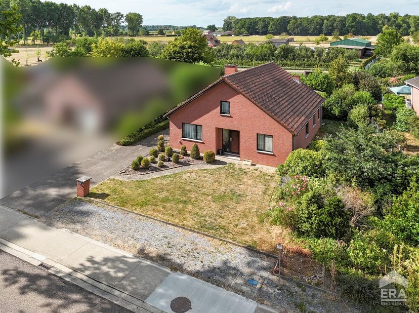Huis te koop in Stevoortse Kiezel 318,
                    3512 Stevoort