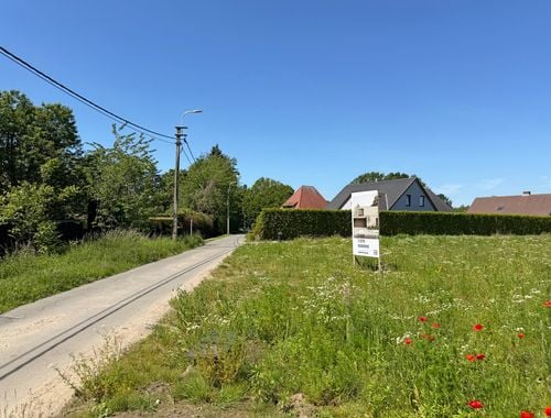                                         Bouwgrond te koop in Lochristi, € 339.000

