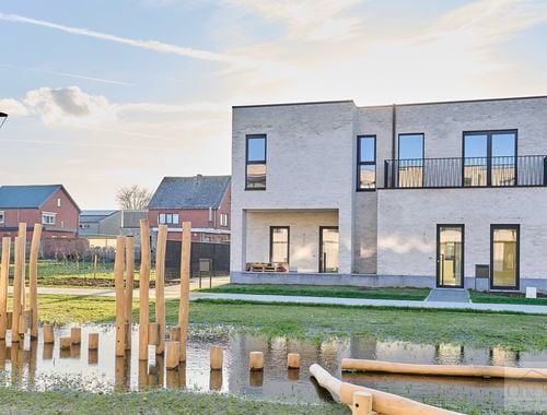                                         Maison à vendre à Lommel, € 394.500
