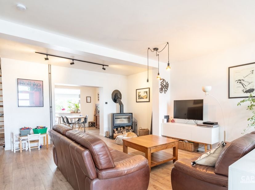REMISE EN VENTE POUR NON ACCEPTATION DE CREDIT...<br />
CAP SUD vous propose à la vente, au cœur du village d’Ophain-Bois-Seigneur-Isaac, cette jolie