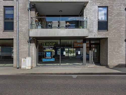                                         Rez-de-chaussée commercial à vendre à Halen, € 196.000
