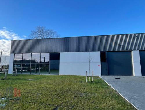                                         Bâtiment d’entreprise à vendre à Oostkamp, € 764.280
