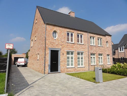                                         Woning te huur in Beerse, € 1.300
