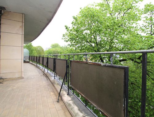                                        Appartement te huur in Ukkel, € 1.300
