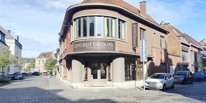 Bien professionnel à louer à 7500 Tournai