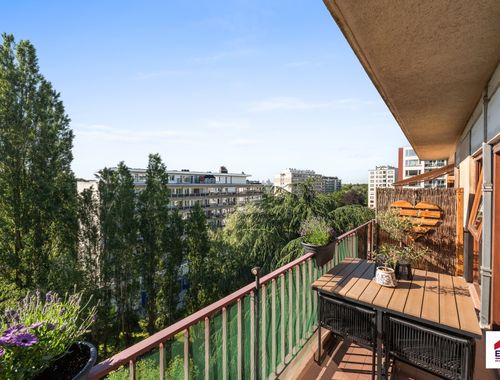                                         Appartement te koop in Jette, € 249.000
