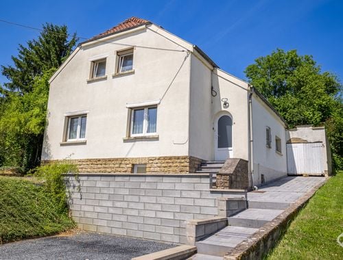                                         Woning te koop in Saint-Mard, € 195.000
