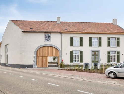                                         Appartement à louer à Koninksem, € 1.050
