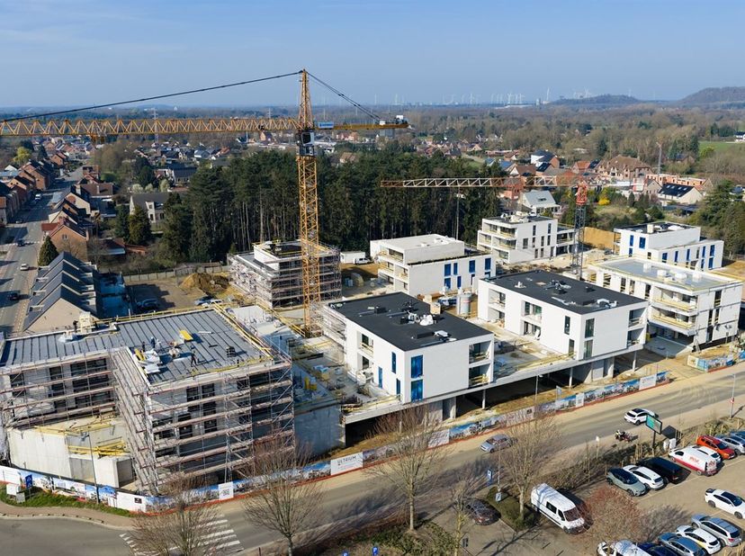 Woonerf Corcela telt 59 luxueuze appartementen; 104 parkeerplaatsen en 223 fietsstelplaatsen. De appartementen bestaan uit één, twee en drie slaapkame
