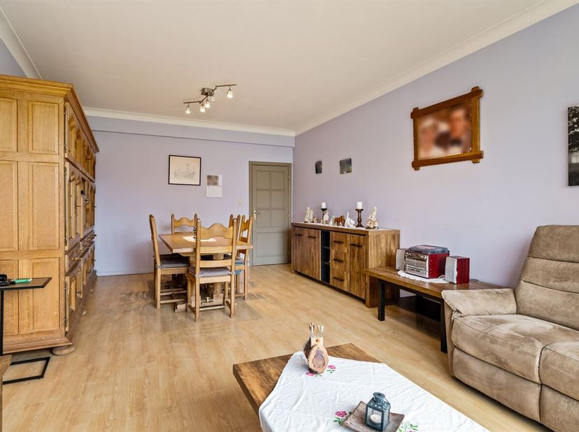 Spacieux appartement de 2 chambres à coucher prêt à l'emploi<br />
 Situation : Découvrez cet appartement accueillant sur la Rive Gauche, avec le Galg