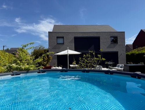                                        Villa te koop in Goetsenhoven, € 672.000
