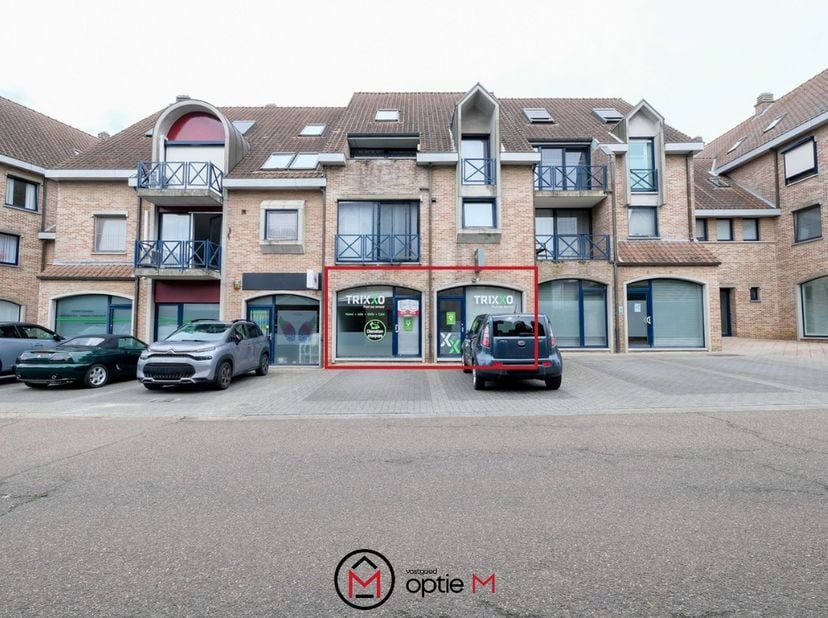 Deze kantoorruimte&amp;nbsp;in Ham is gelegen aan het Heldenplein 7D, met uitstekende bereikbaarheid en parkeermogelijkheden voor de deur.<br />
De liggin
