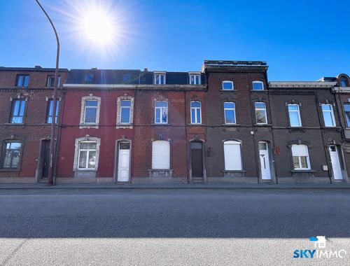                                        Appartementsgebouw te koop in Marcinelle, € 199.000
