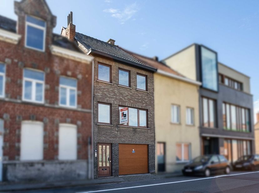 Huis te koop in Zonnestraat 42,
                    9600 Ronse