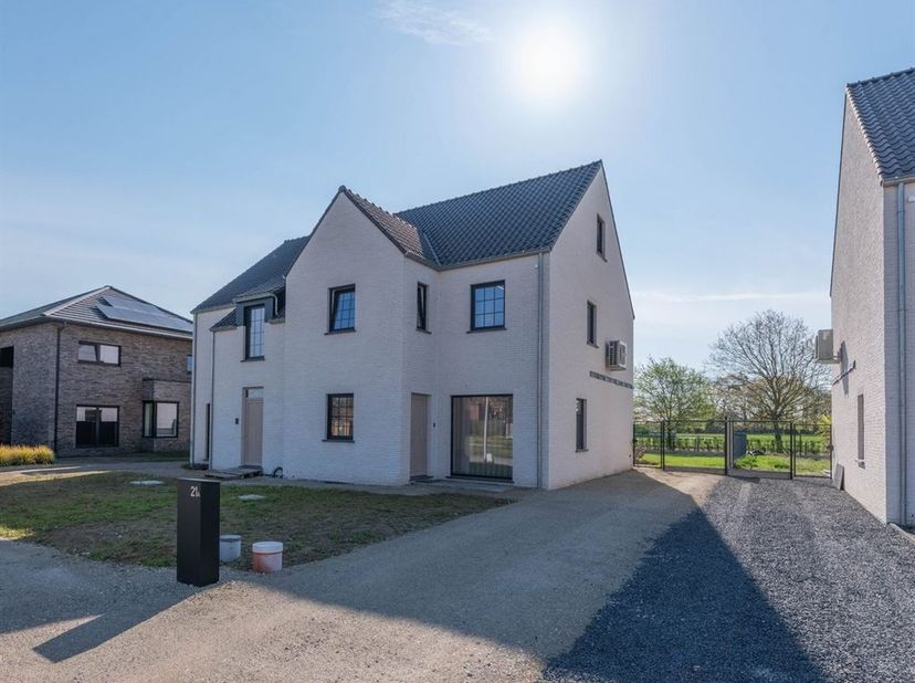Huis te koop in Sint-Jozefstraat 21A,
                    3960 Opitter