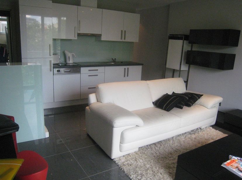 Appartement à louer
                    à 2060 Antwerpen