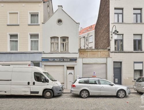                                         Rijwoning te koop in Brussel, € 300.000
