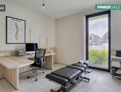                                        Kantoor te koop in Roeselare, € 199.000
